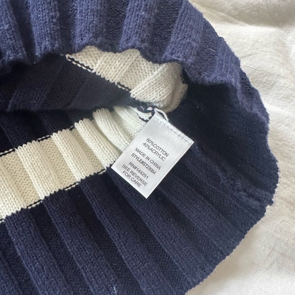 Sincerely Jules Navy and White Knit Sweater and Pant Lounge Set - Size Small - Picture 6 of 11